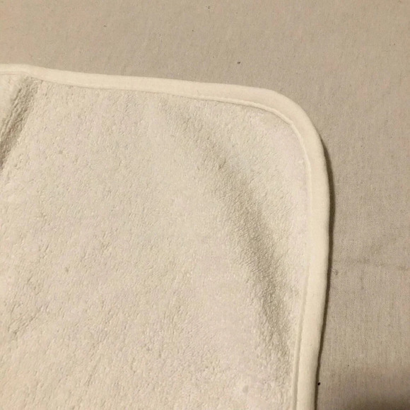 Royal Doulton Bunnykins Baby  Hooded Towel - Picture 8 of 16